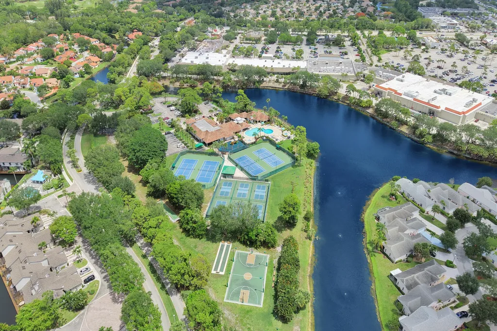 133 Caribe Court Greenacres FL 33413