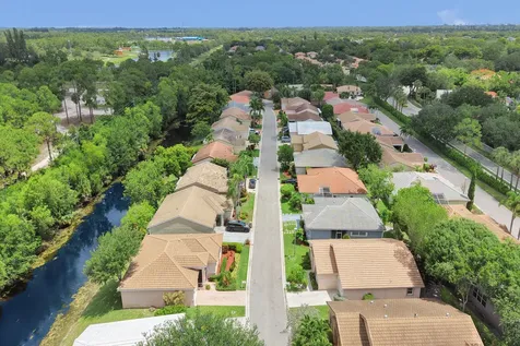 133 Caribe Court Greenacres FL 33413