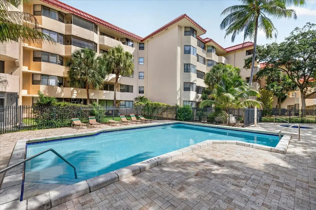 7451 NW 16th Street Plantation FL 33313