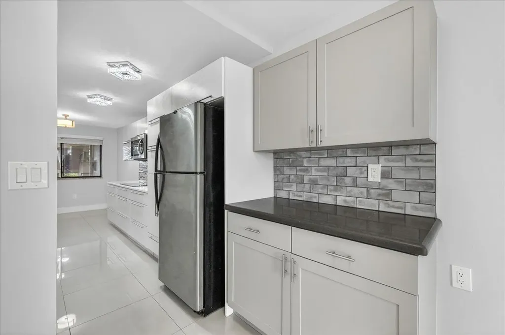 7451 NW 16th Street Plantation FL 33313