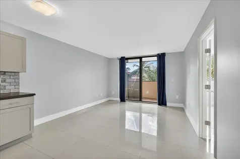 7451 NW 16th Street Plantation FL 33313