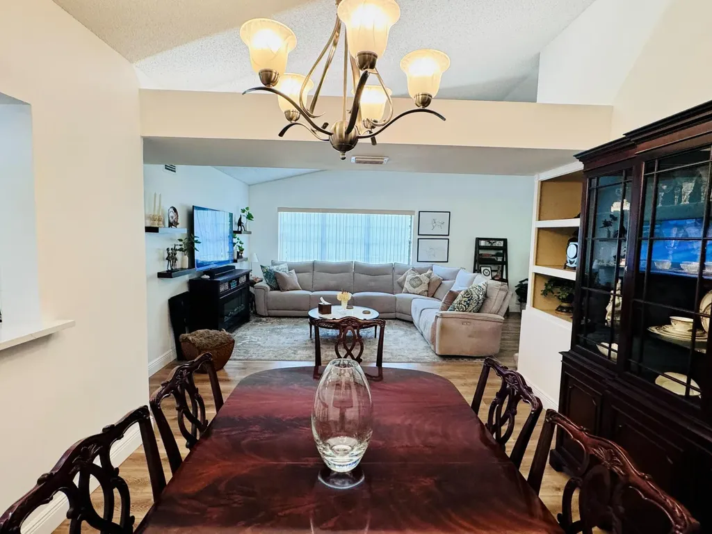 5157 Magellan Way E Delray Beach FL 33484