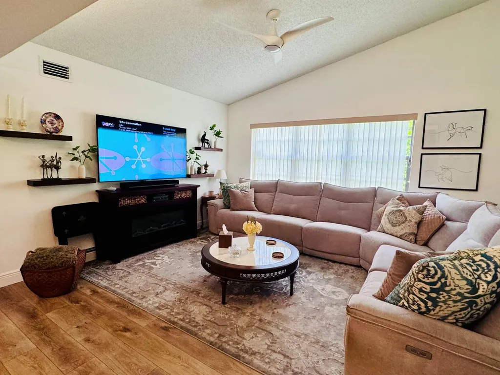 5157 Magellan Way E Delray Beach FL 33484