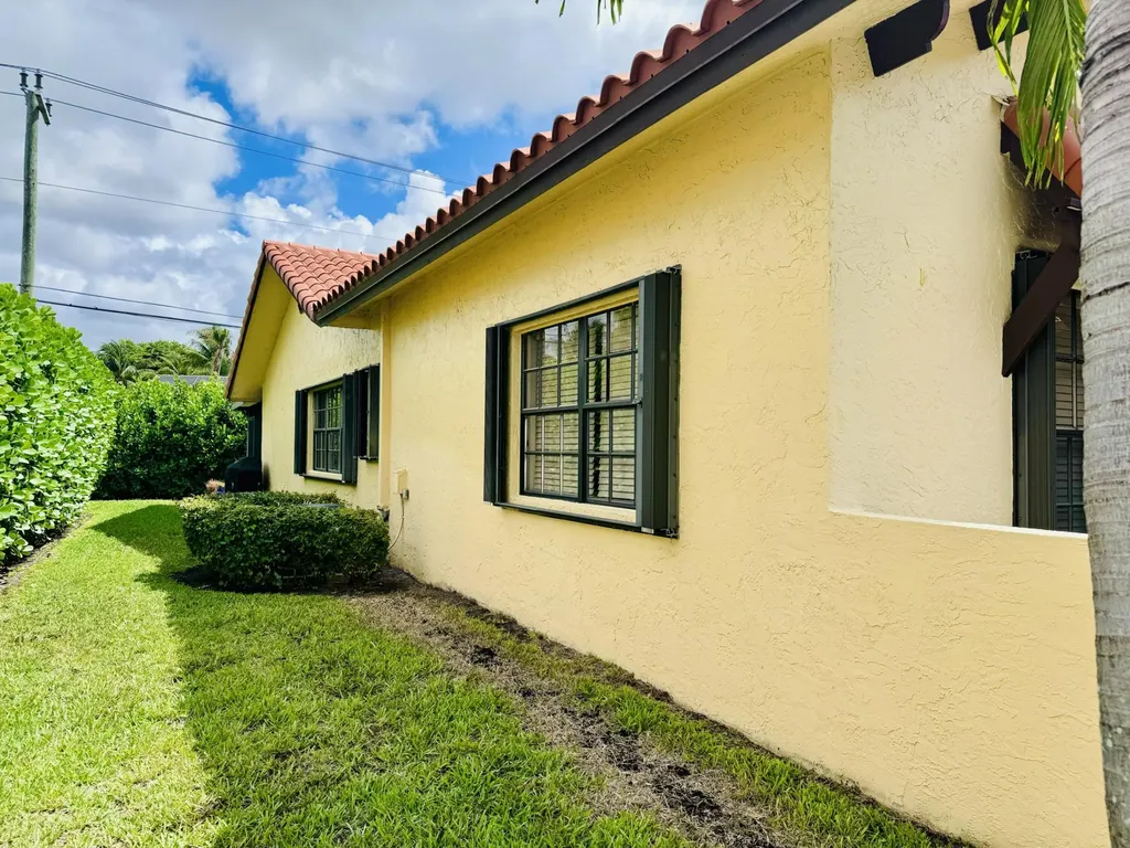 5157 Magellan Way E Delray Beach FL 33484