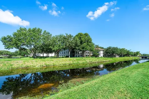 10137 Mangrove Drive Boynton Beach FL 33437