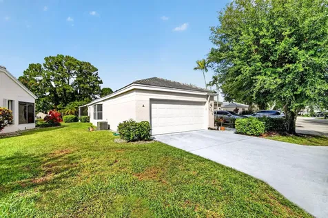 1081 Island Manor Drive Greenacres FL 33413