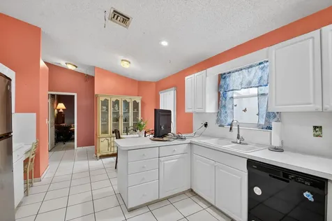 1081 Island Manor Drive Greenacres FL 33413