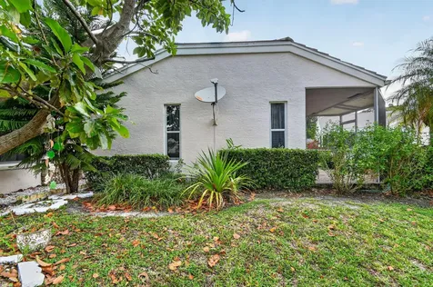 1081 Island Manor Drive Greenacres FL 33413