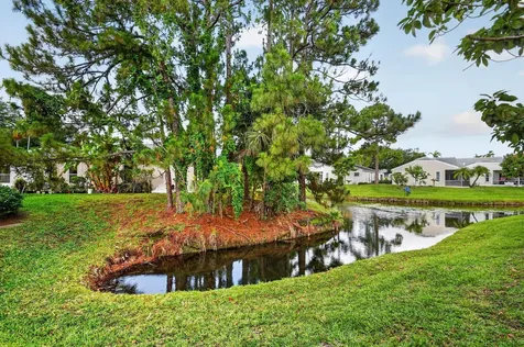 1081 Island Manor Drive Greenacres FL 33413