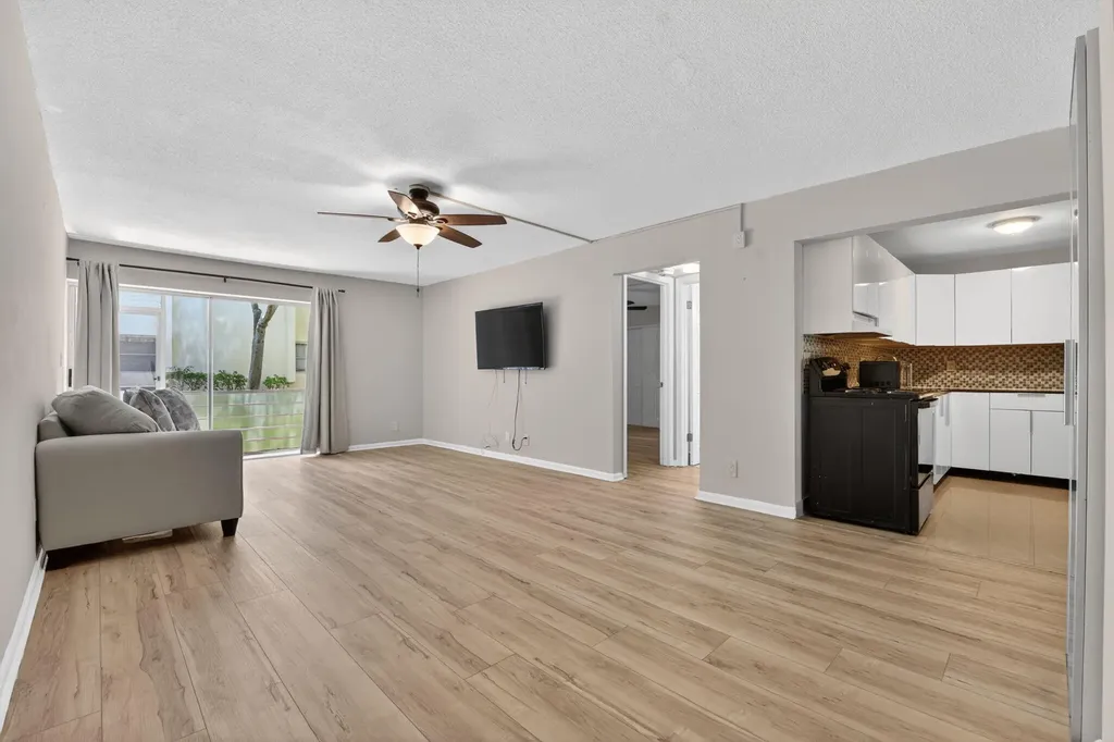 1428 SE 4th Avenue Deerfield Beach FL 33441