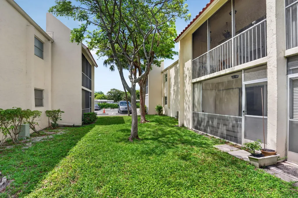 1428 SE 4th Avenue Deerfield Beach FL 33441