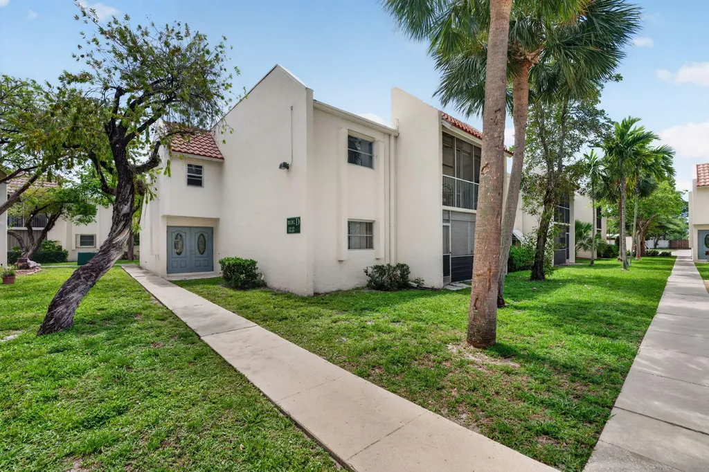1428 SE 4th Avenue Deerfield Beach FL 33441