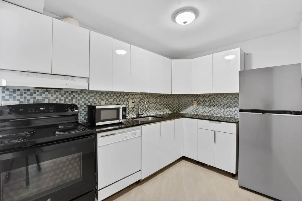 1428 SE 4th Avenue Deerfield Beach FL 33441