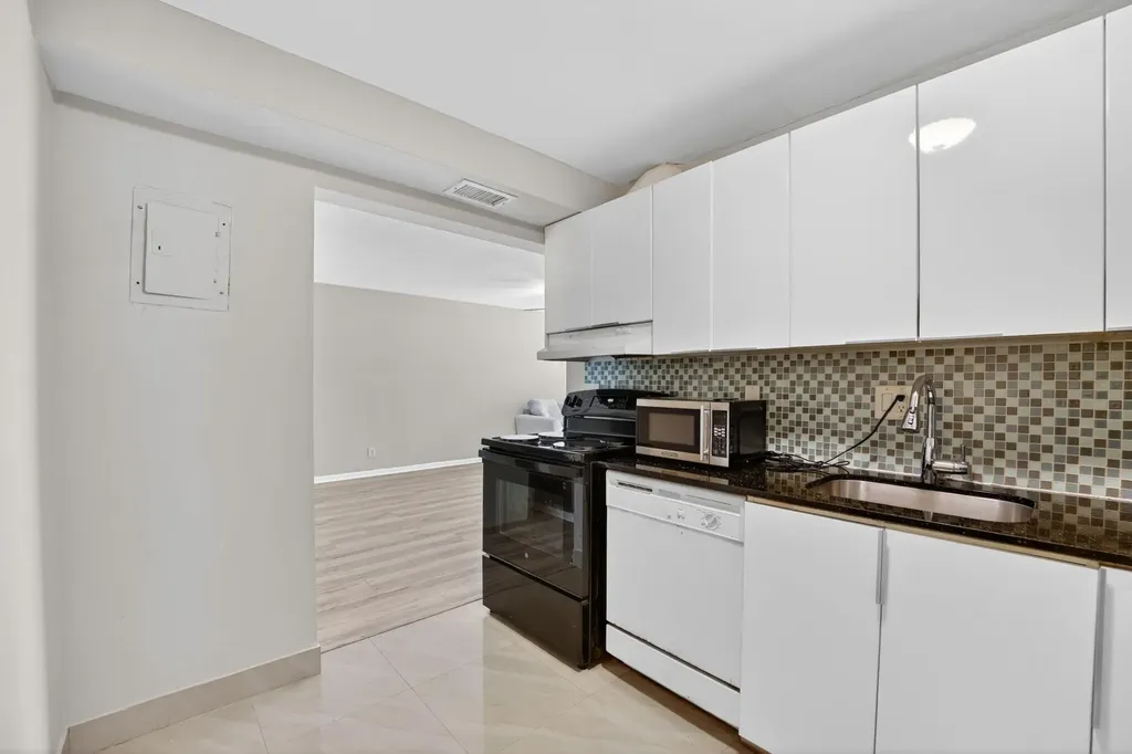 1428 SE 4th Avenue Deerfield Beach FL 33441