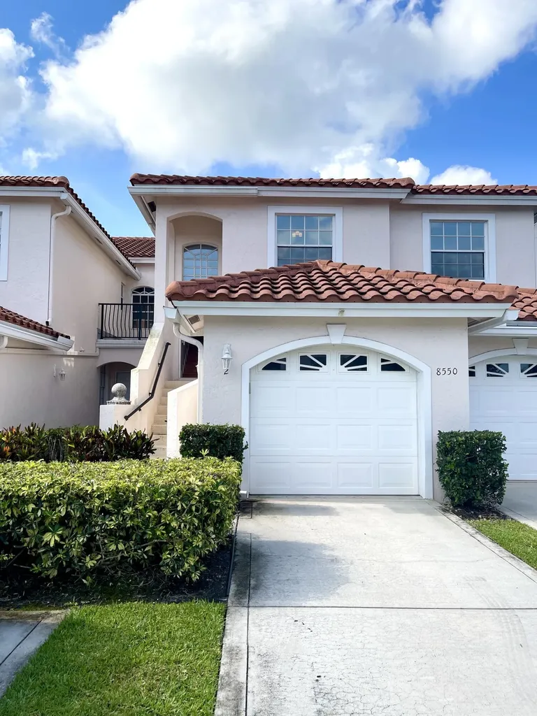 8550 Vía Romana Boca Raton FL 33496