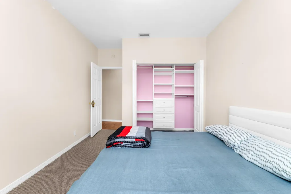 8550 Via Romana Boca Raton FL 33496