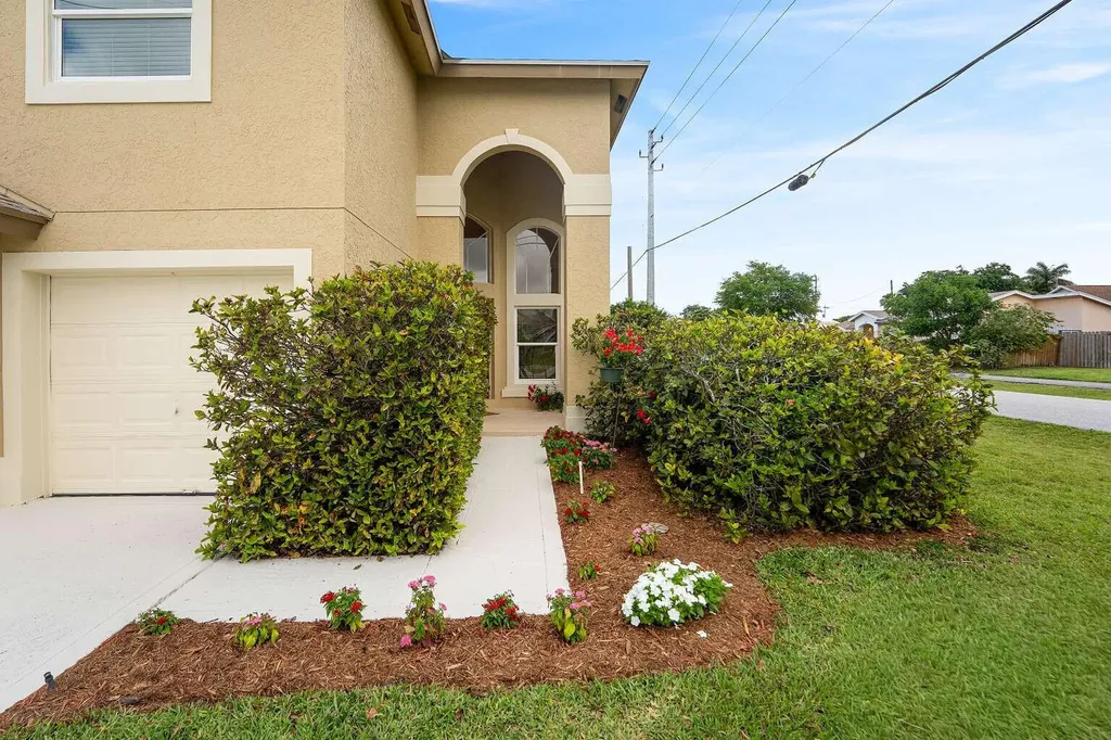 6211 Drake Street Jupiter FL 33458