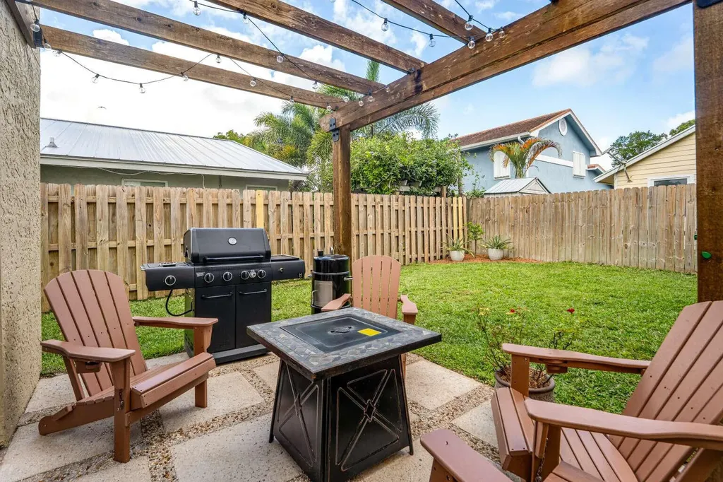 6211 Drake Street Jupiter FL 33458