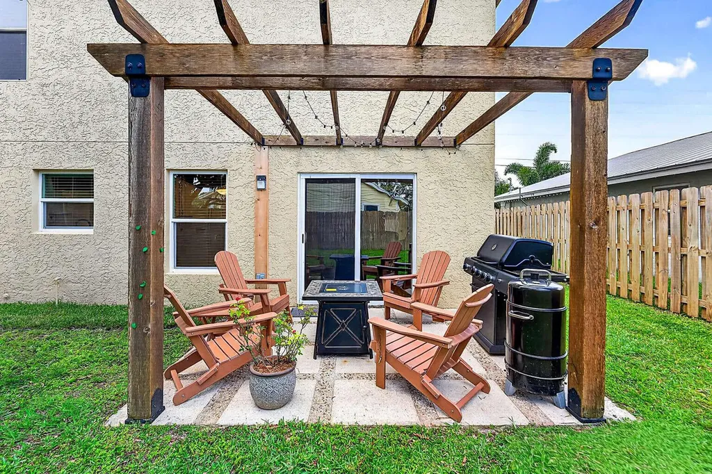 6211 Drake Street Jupiter FL 33458