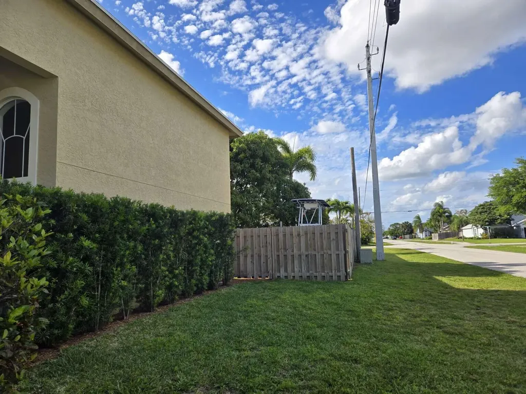 6211 Drake Street Jupiter FL 33458