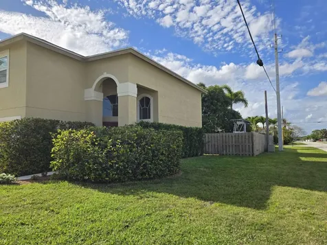 6211 Drake Street Jupiter FL 33458
