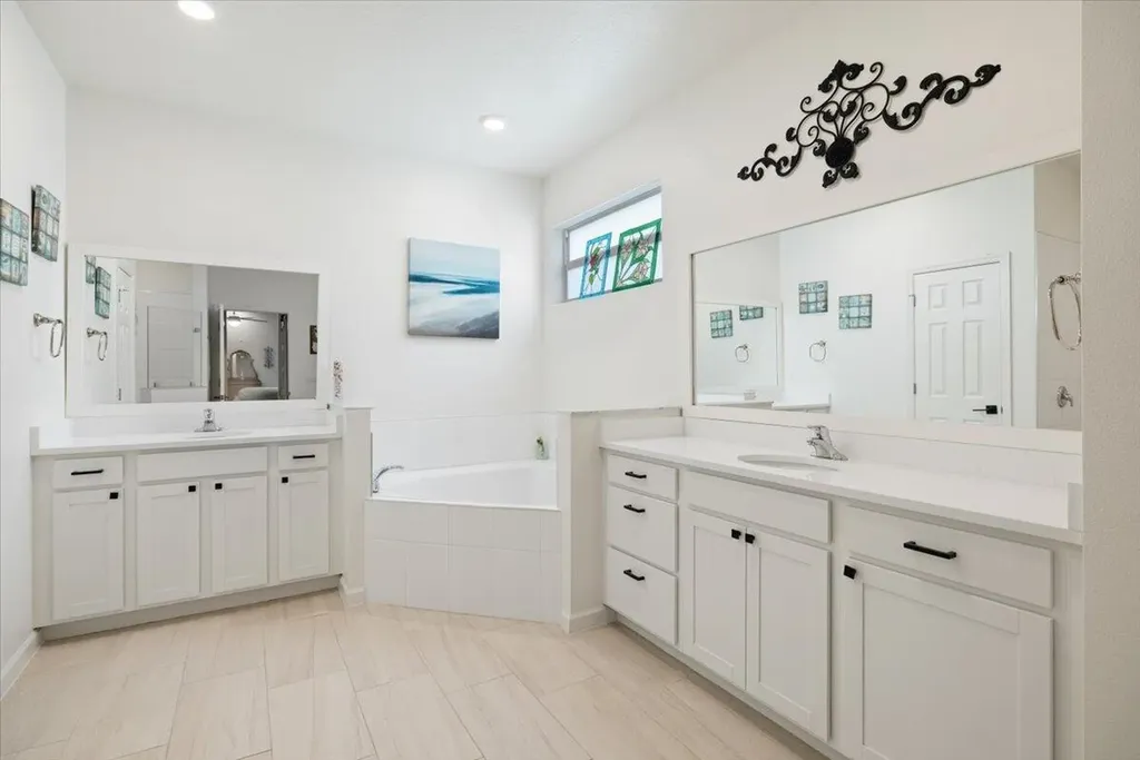 31 52nd Square Vero Beach FL 32968