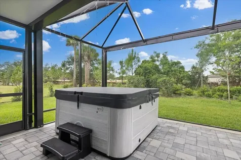 31 52nd Square Vero Beach FL 32968