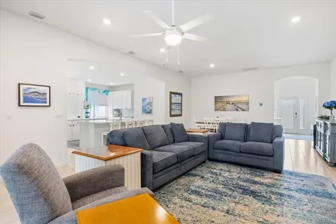 31 52nd Square Vero Beach FL 32968