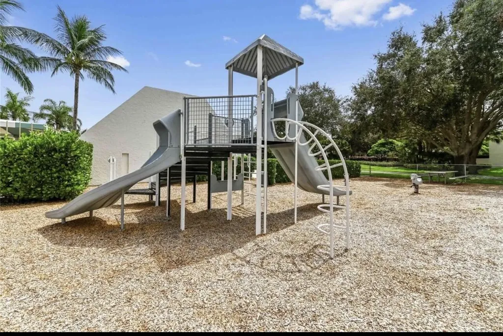 8951 SW 19th Street Boca Raton FL 33433