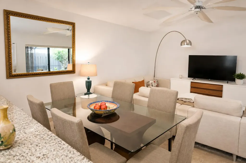 8951 SW 19th Street Boca Raton FL 33433