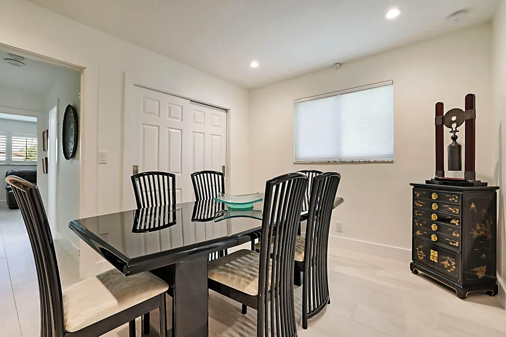 920 SE 17th Street Deerfield Beach FL 33441