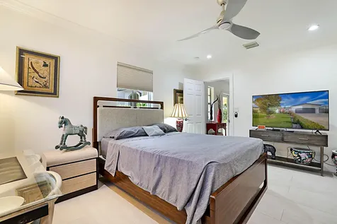 920 SE 17th Street Deerfield Beach FL 33441