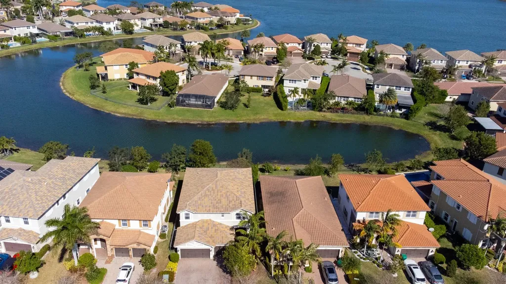 9911 S Miralago Way Parkland FL 33076