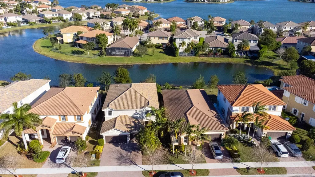 9911 S Miralago Way Parkland FL 33076