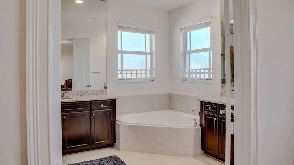 9911 S Miralago Way Parkland FL 33076