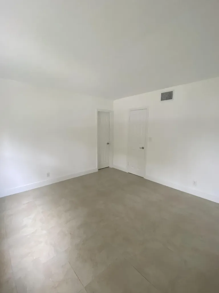 560-570 NE 19th Avenue Deerfield Beach FL 33441