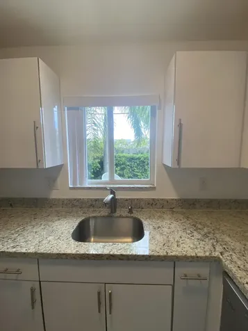 560-570 NE 19th Avenue Deerfield Beach FL 33441