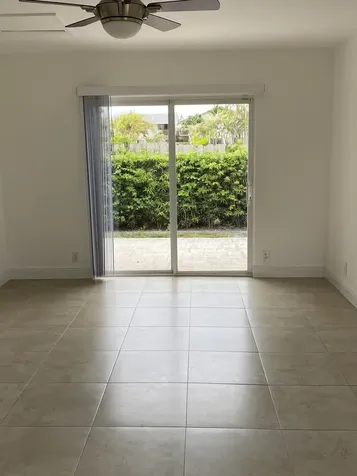 560-570 NE 19th Avenue Deerfield Beach FL 33441