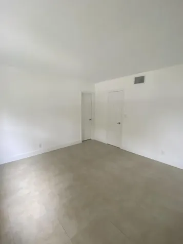 560-570 NE 19th Avenue Deerfield Beach FL 33441
