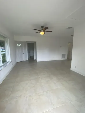 560-570 NE 19th Avenue Deerfield Beach FL 33441