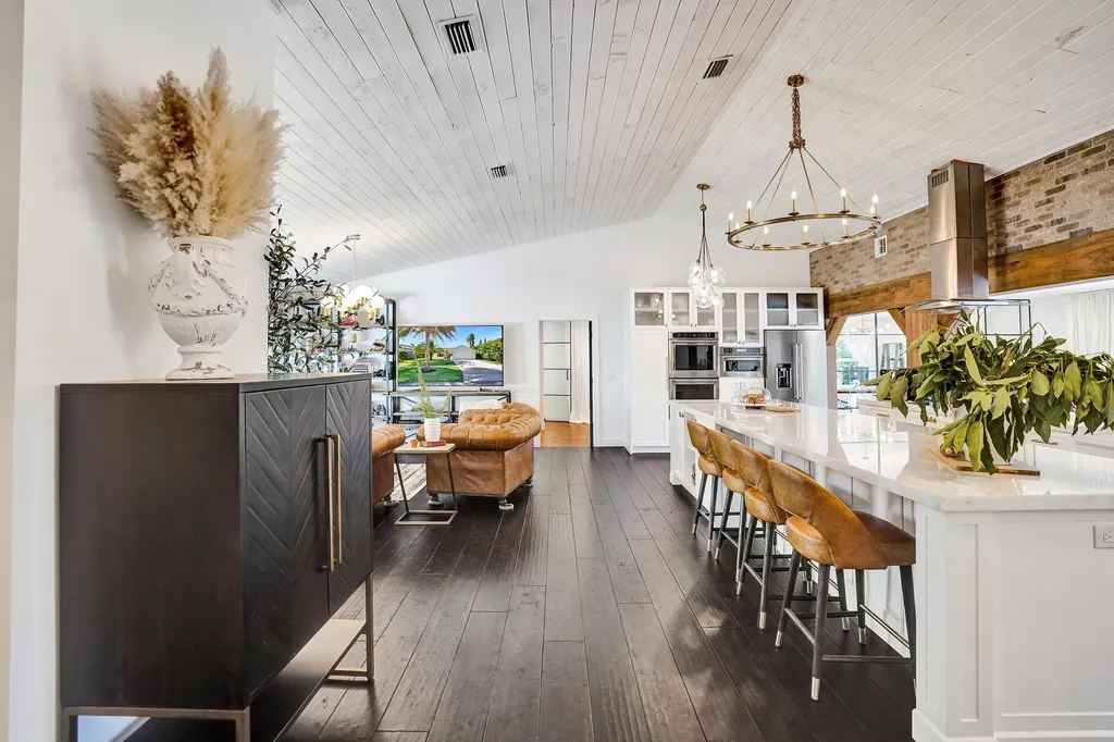 271 Oregon Lane Boca Raton FL 33487
