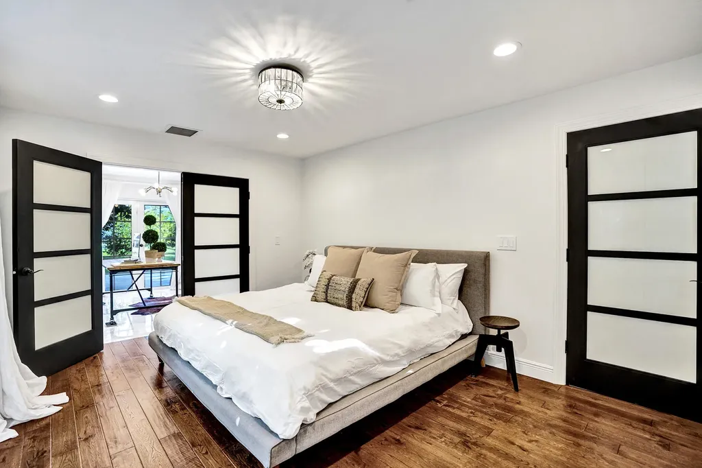 271 Oregon Lane Boca Raton FL 33487