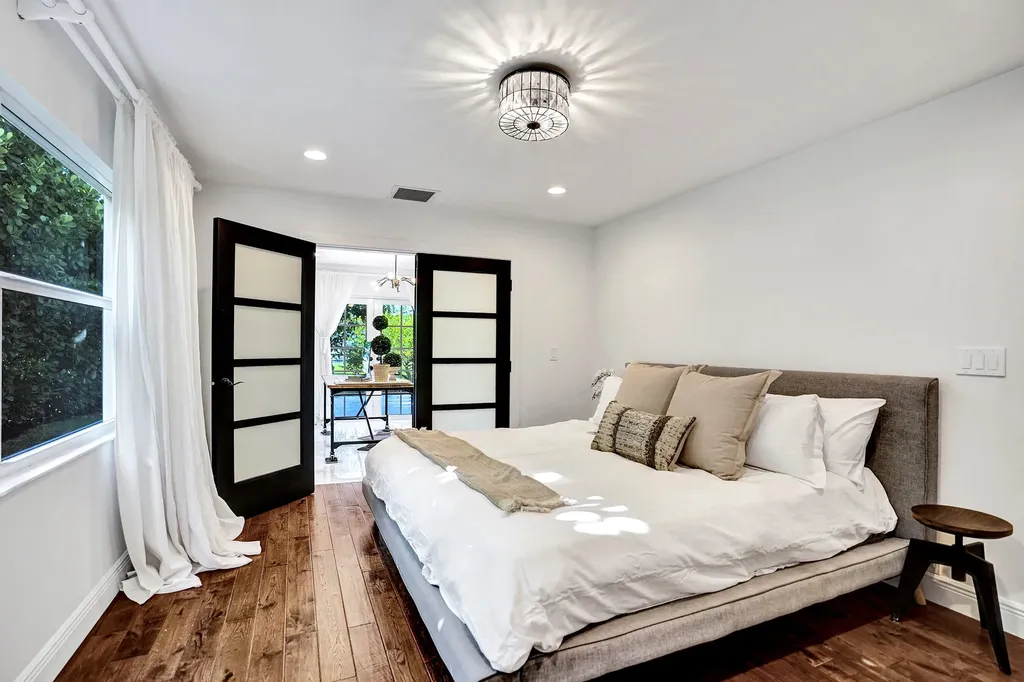 271 Oregon Lane Boca Raton FL 33487