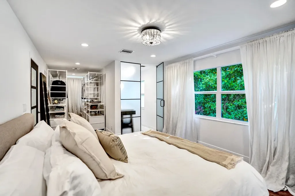 271 Oregon Lane Boca Raton FL 33487