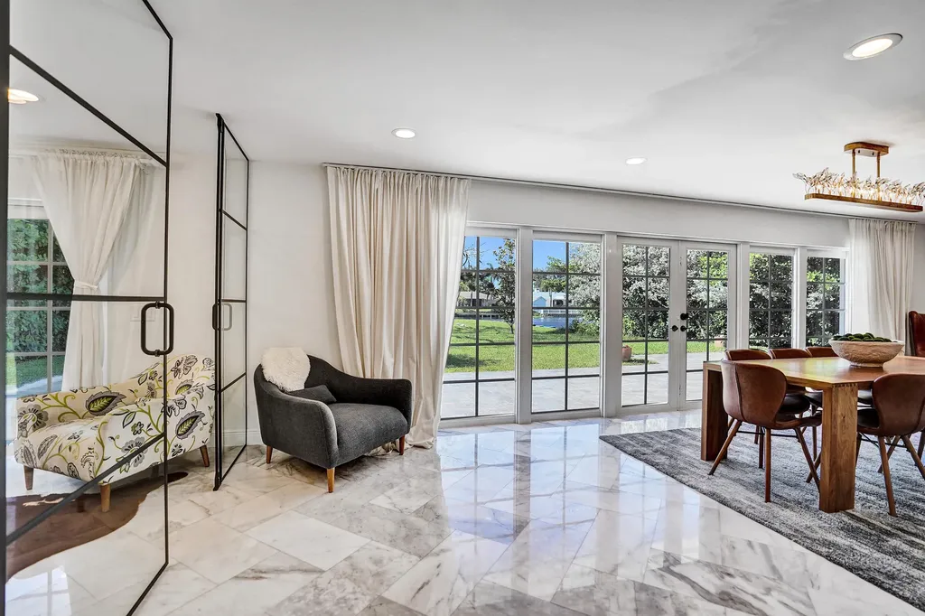 271 Oregon Lane Boca Raton FL 33487