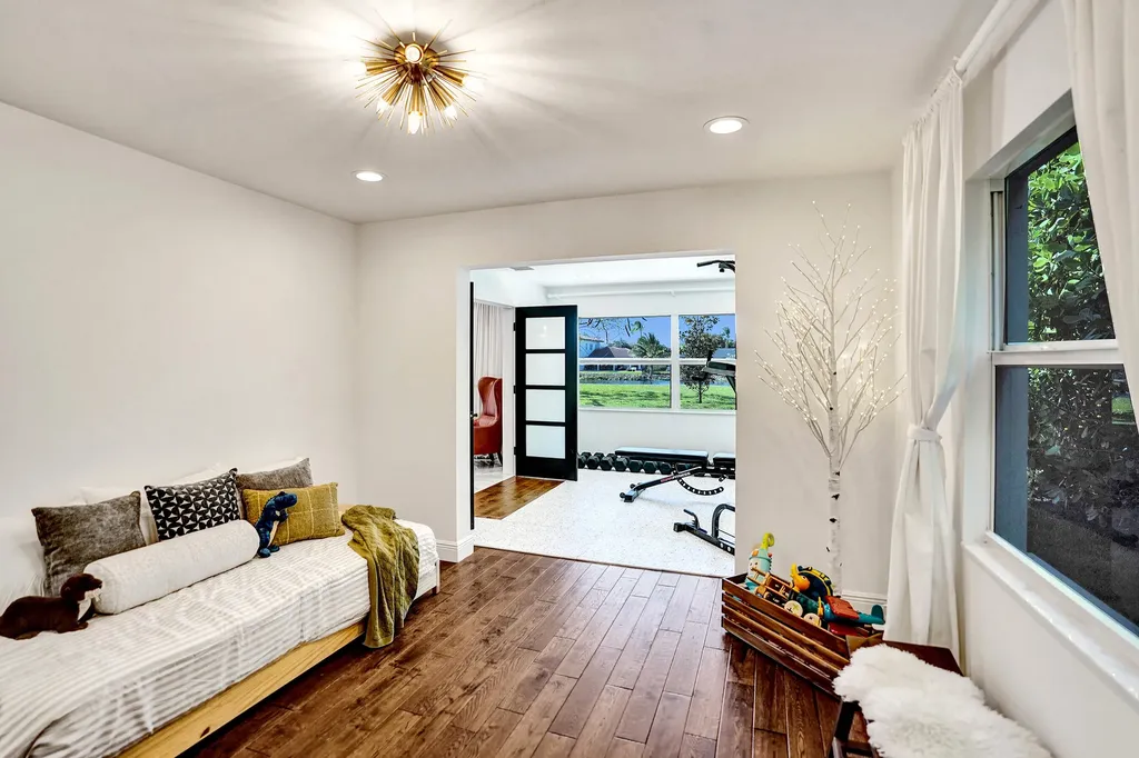 271 Oregon Lane Boca Raton FL 33487