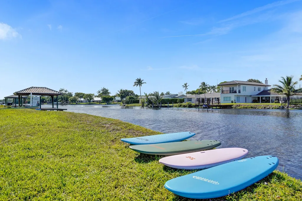 271 Oregon Lane Boca Raton FL 33487