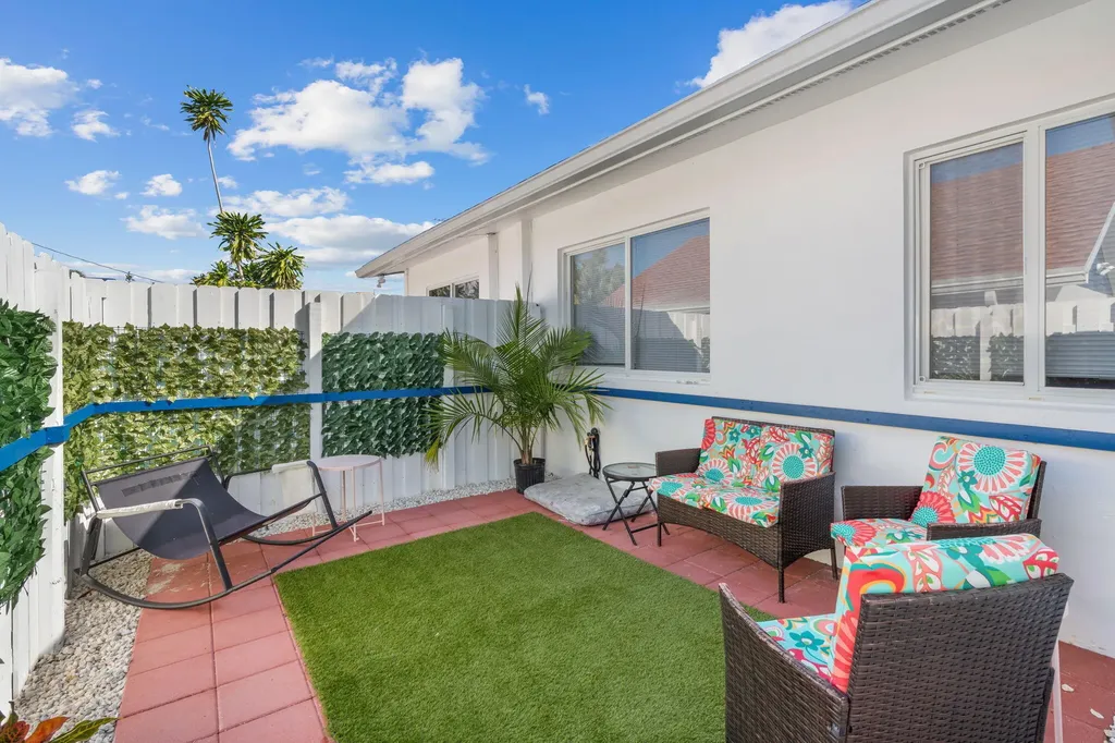 1539-1541 NE 15th Avenue Fort Lauderdale FL 33304