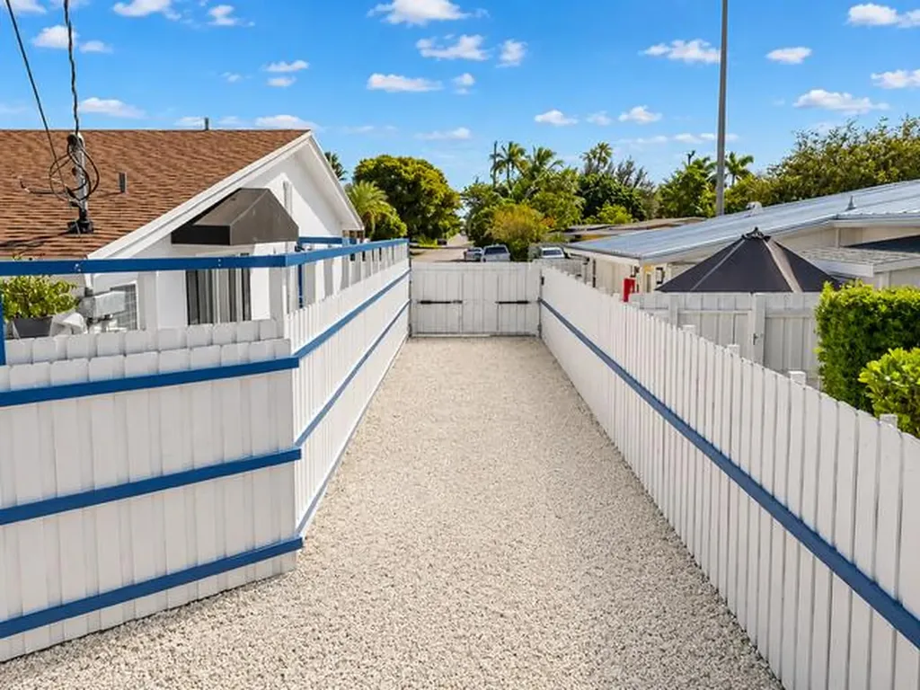 1539-1541 NE 15th Avenue Fort Lauderdale FL 33304