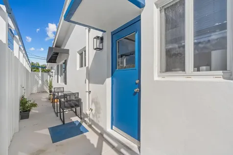 1539-1541 NE 15th Avenue Fort Lauderdale FL 33304